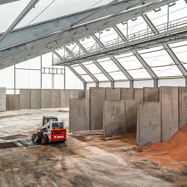 fertilizer storage building with epoxy coated beams